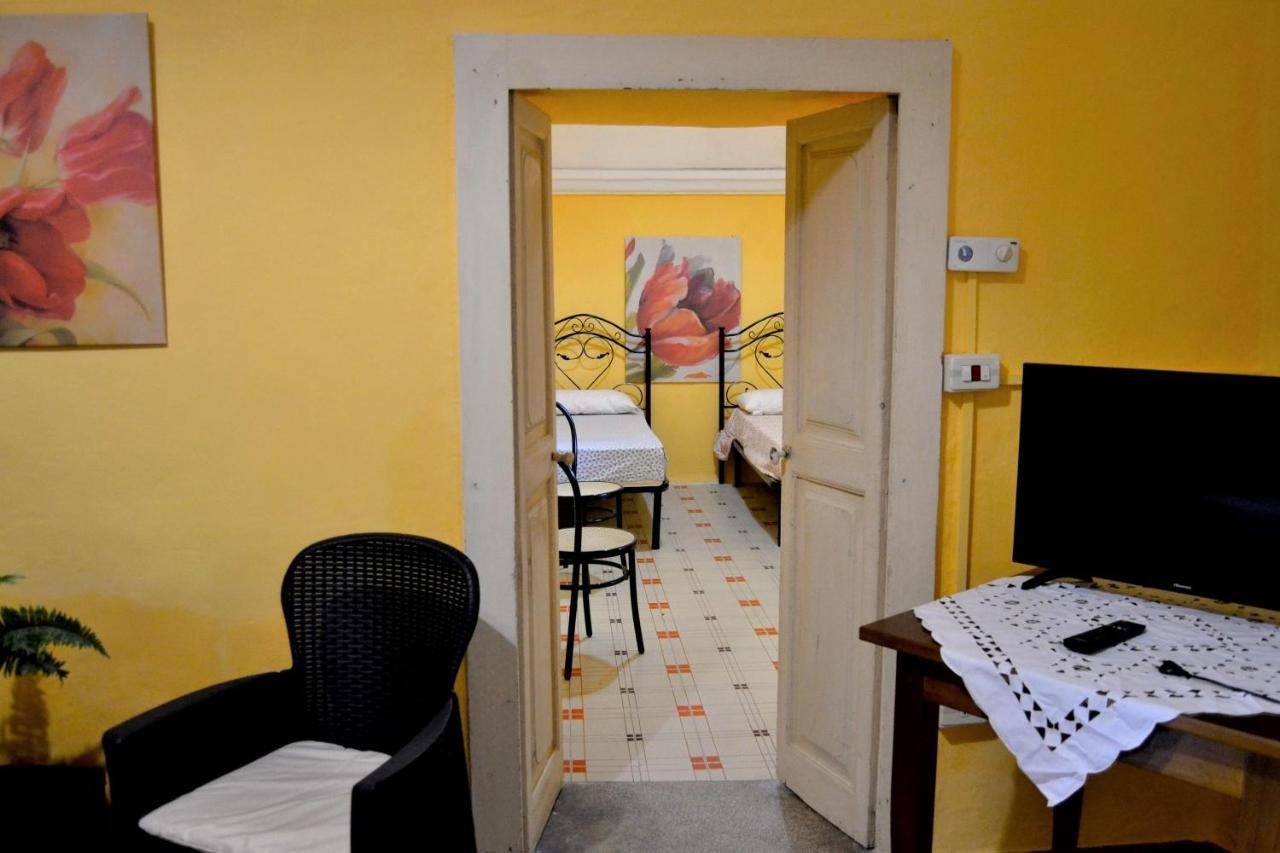 Casa Vacanza Gico' Villa Alezio Phòng bức ảnh